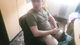 Madrastra se folla al hijastro pajero