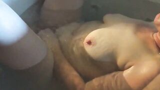 Amateur Fiance Jacuzzi Bath Water Jet Masturbation Orgasm