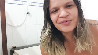 Do you want to take a shower with me? Into