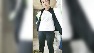 Oriental Sex at a Construction Site