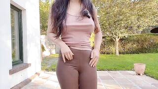 Dumb chubby Eastern pussy piss inside her leggings