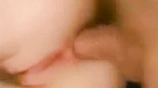 Sodo pour une coquine brune