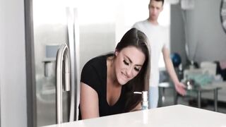 cougar stepmom Melanie Hicks deals with vulgar stepson