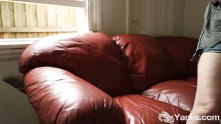 Yanks Pandora Masturbating