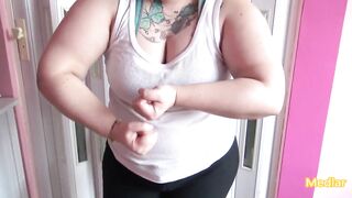 BBW muscle queen