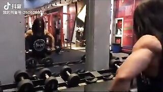 Bombshell chinese FBB Competitor