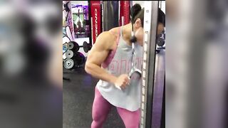 Bombshell chinese FBB Competitor