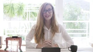 Talia Mint Challanges her Mistress while Fucking her Snatch under