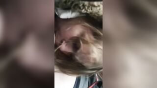 Pipe dans la voiture