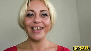 Cougar slave give bj and gets pounded