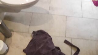 Crazy,Tina , Putzfee geschwangert