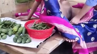 Uncle Sabjhi Bhi Le Gaya Or Meri Choot Ko chod