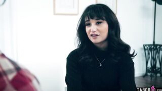 19 Yo step-daughter Isabella Nice had feelings for her stepdad