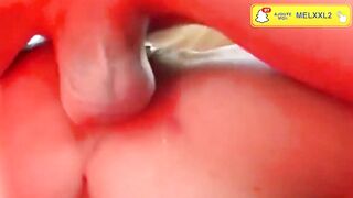 Elle en recoit plein de sperme sur ses GROS SEINS