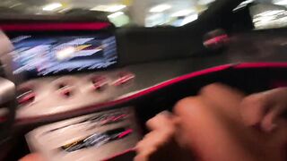 Bombshell dark hair makes Tinder date cum quick inside the vehicle