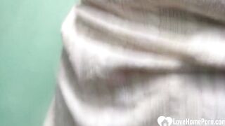 Amateur red head takes a pecker on camera