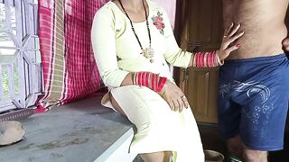 Malkin Ki Jawan Badi Beti ko Kitchen Stand Par Choda