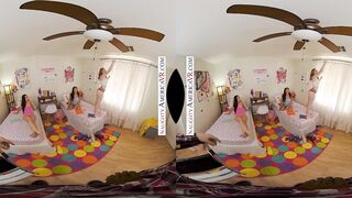 Erotic America - 3 sweet babes share a long dick!