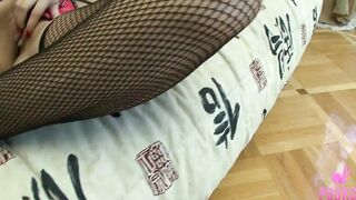 Crazy Self Pleaser Adele Gets A Huge Cock To Fill