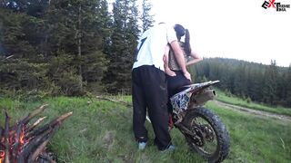 Brought Gf to Forest It Fuck Inside Butt With Cum