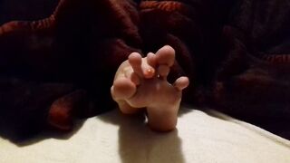 Sonia Purple lubed toes and spreading feet