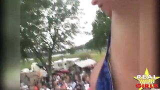 Wild Nude Women Eating Twat On Stage