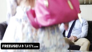 Hiring FreeUse Babysitter From TeamSkeet