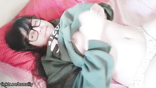 Amateur 18 masturbating - Hana Lily