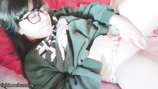 Amateur 18 masturbating - Hana Lily