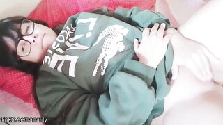 Amateur 18 masturbating - Hana Lily