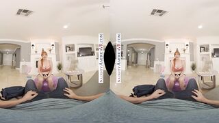 Erotic America - Ginger cougar Lauren Phillips needs penis