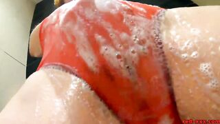 Shower play with big tit older Red XXX