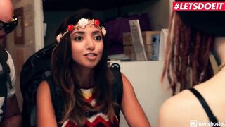 VULGAR HOSTEL - #Frida Sante #Mark Aurel - MEXICAN HOTTIE