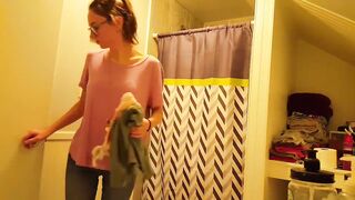 Stomiskies - Spy web cam shower two