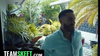 Freaky hot Sends Nude Photos To The Wrong Bro And