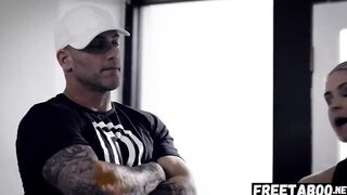 Young Athlete Zac Wild Gets Seduced By The Team Owner’s