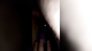 Le voisin gicle dans sa chatte quand le mari travaille