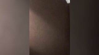 Sa femme est le vide couille du quartier