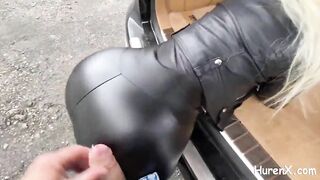 Abgefickte PVC SPERMA ANAL BITCH