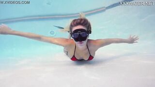 Sophie Murena blonde goddess masturbating into the pool