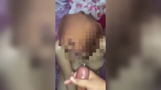Awek Jilbab menangis