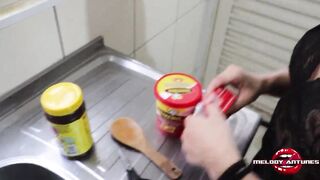 Blonde prepares gourmet brigadeiro and smears herself all over until
