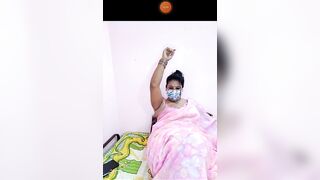 aunty showing Goddess armpits