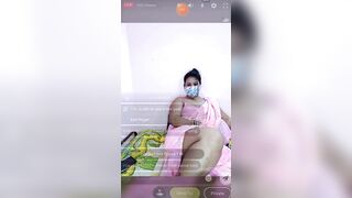 aunty showing Goddess armpits