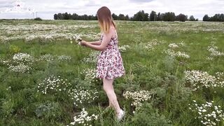 Blonde Vulgar inside Nature and Jerk Off into the Field