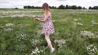 Blonde Lusty inside Nature and Finger Fucked inside the Field