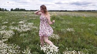 Blonde Lusty inside Nature and Finger Fucked inside the Field