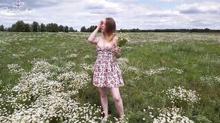 Blonde Lusty inside Nature and Finger Fucked inside the Field