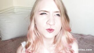 Aurora Fingered Herself to Orgasm