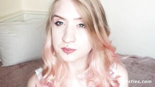 Aurora Fingered Herself to Orgasm